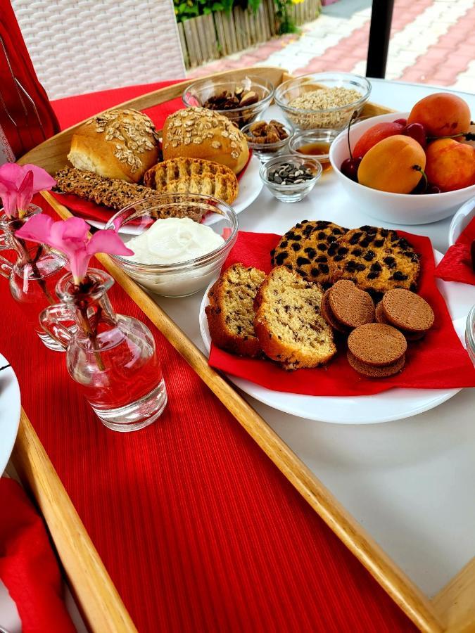 كوينيرا Aura Guest House المظهر الخارجي الصورة
