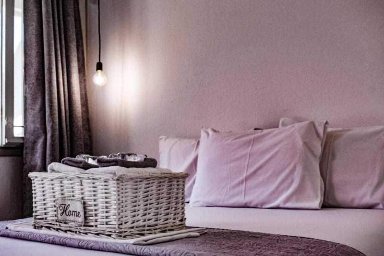 كوينيرا Aura Guest House المظهر الخارجي الصورة